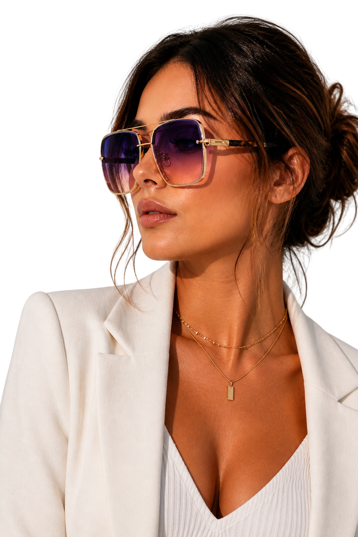 Women's Retro Aviator Sunglasses with Gold Frame and Gradient Lens | Polarized