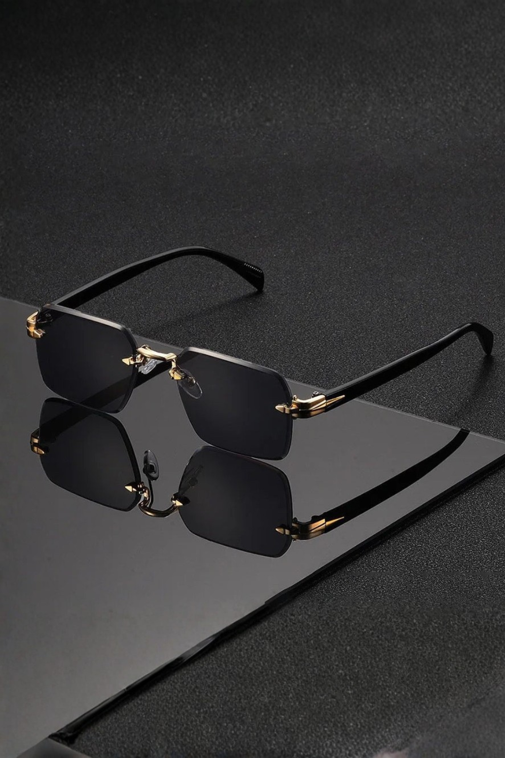 Men's Rimless Sunglasses with Gold Bridge and Gradient Lens | Polarized