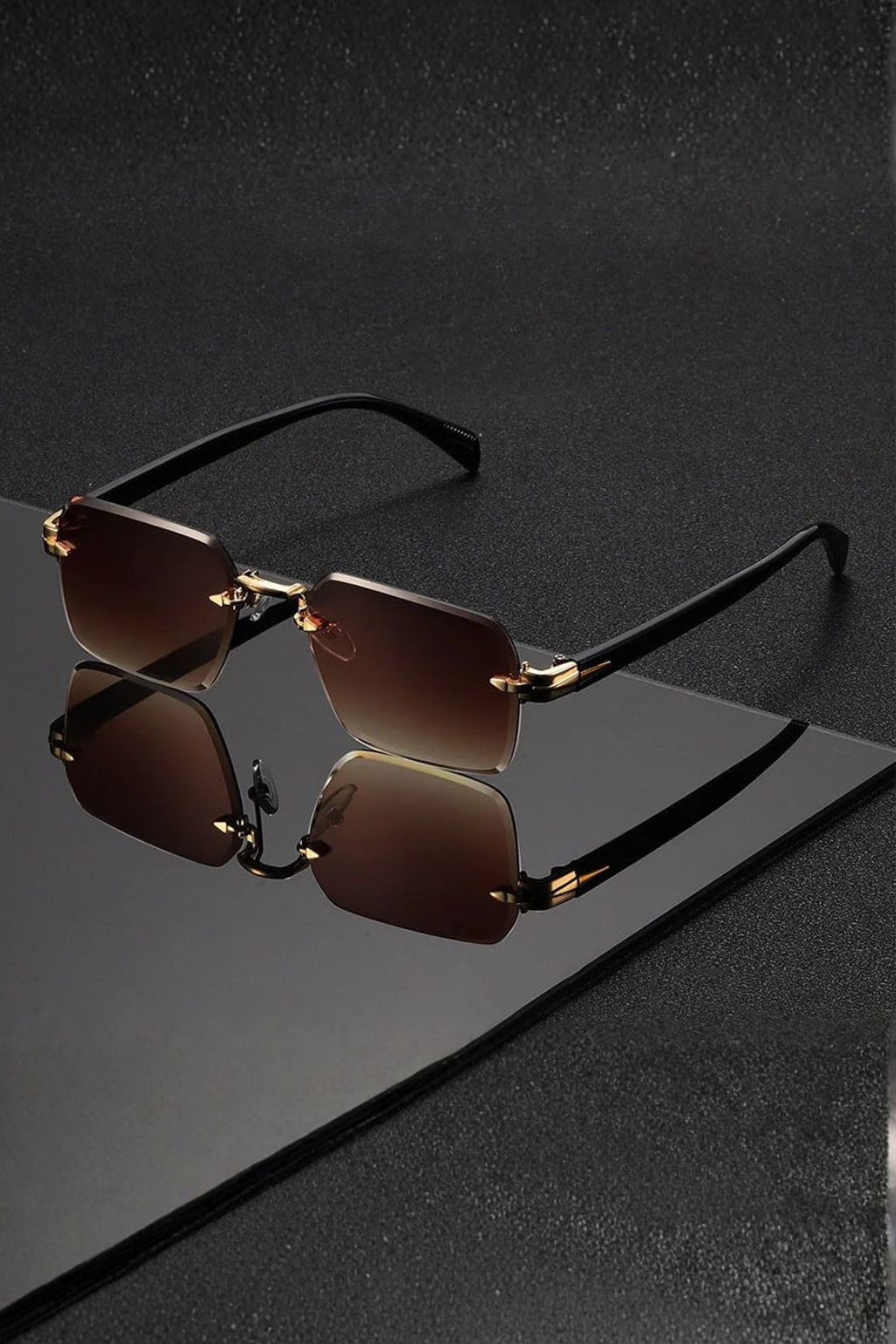 Men's Rimless Sunglasses with Gold Bridge and Gradient Lens | Polarized